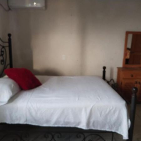 Hotel La Laguna 테케스키텡고 외부 사진